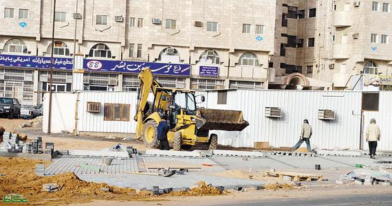 توسعة الشوارع تربك الحركة المرورية في تبوك