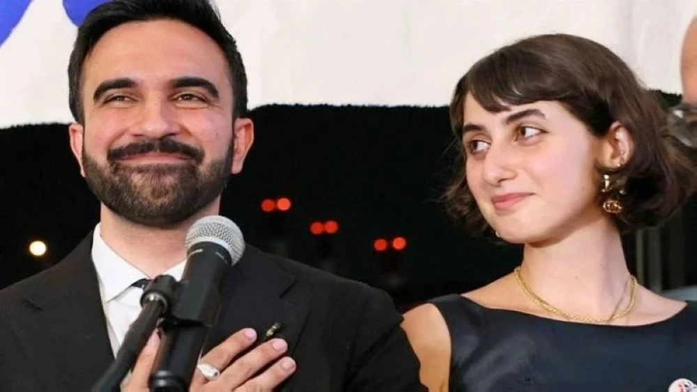 زهران ممداني وزوجته راما دواجي.