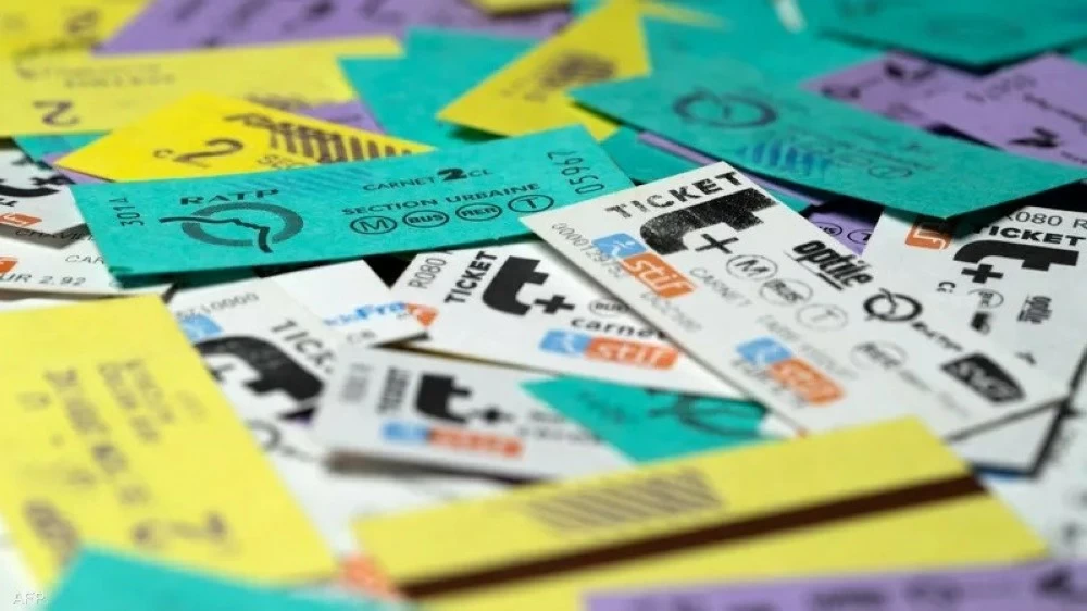 وداعاً للتذاكر الورقية.. باريس تدخل عصر النقل الذكي