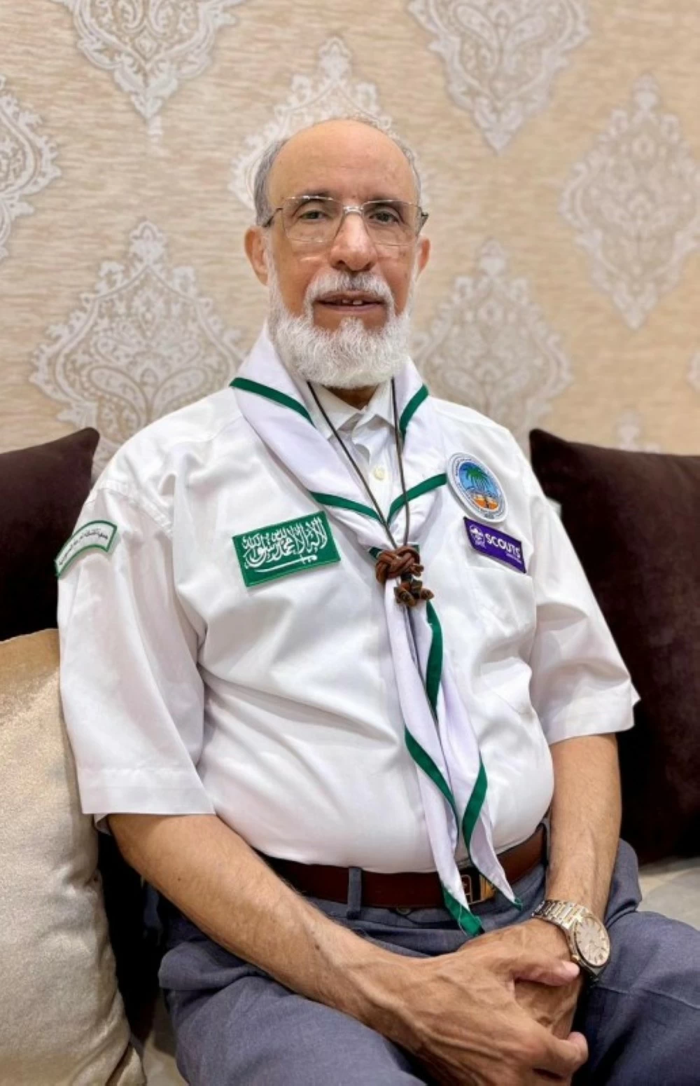 منح «علي الحفاشي» قلادة الكشّاف العربي – أخبار السعودية منح «علي الحفاشي» قلادة الكشّاف العربي – أخبار السعودية