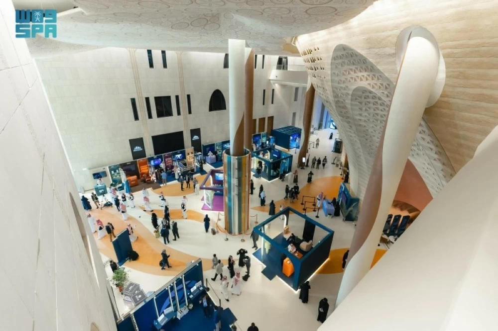 زوار لفعاليات الملتقى 