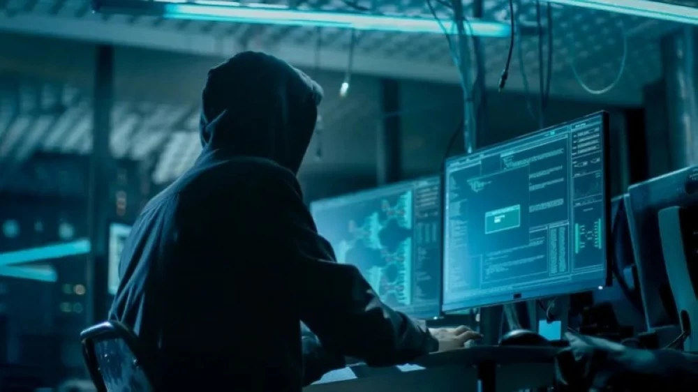 موظف ينتقم من مديره بكشف أسراره المالية!