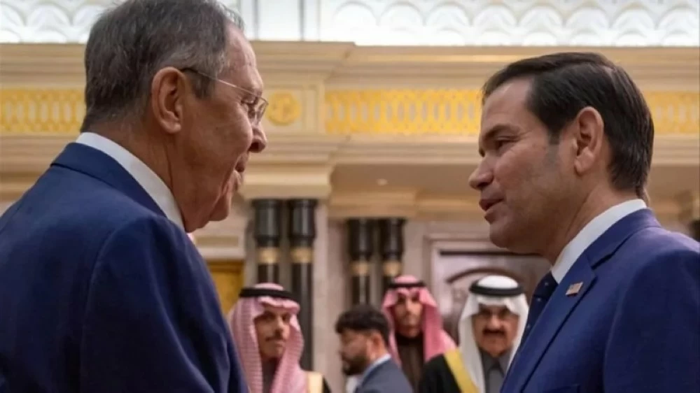 لقاء سابق بين وزيري الخارجية الروسي والأمريكي.