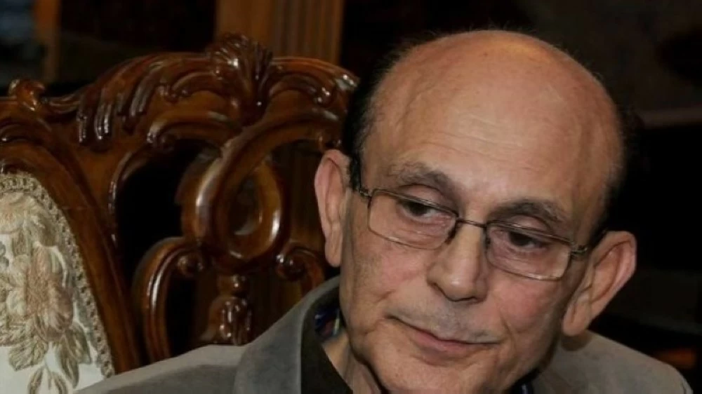 وعكة مفاجئة تنقل الفنان محمد صبحي للمستشفى