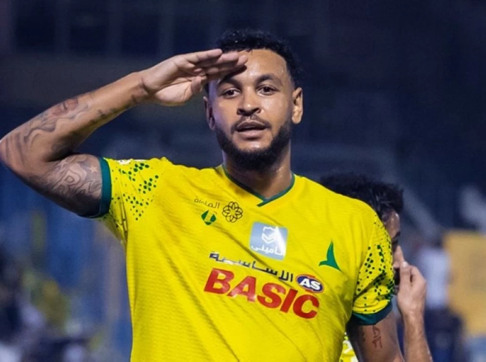 مهاجم فريق الخليج جوشوا كينغ.