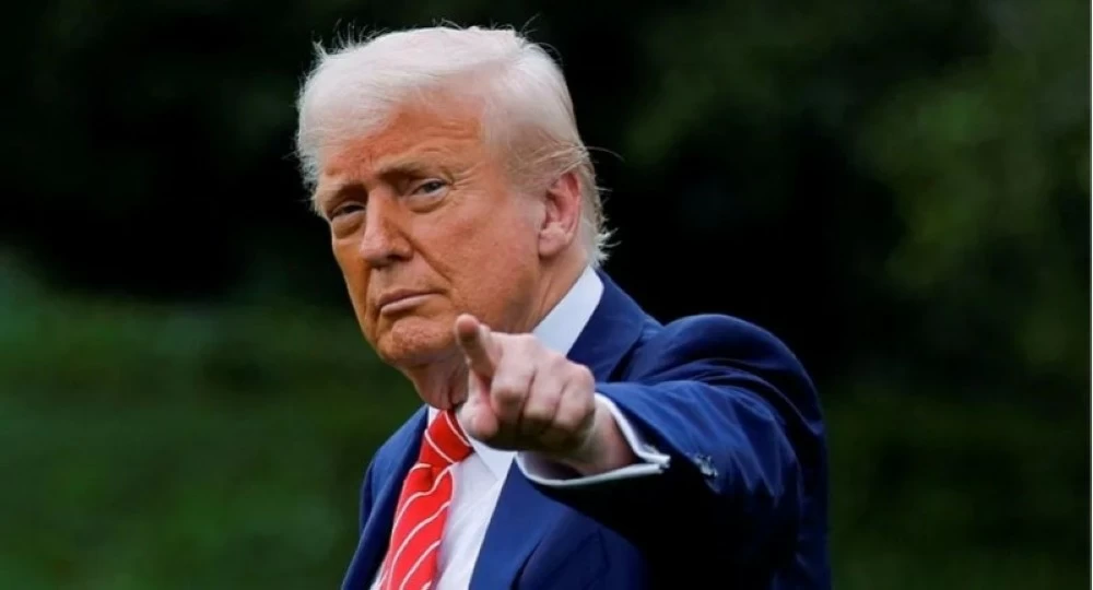 الاعتذار لا يكفي.. ترمب يطالب BBC بمليار دولار!