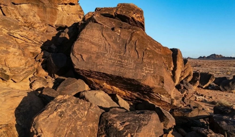 توثيق وتحليل 25000 نقش أثري في العُلا