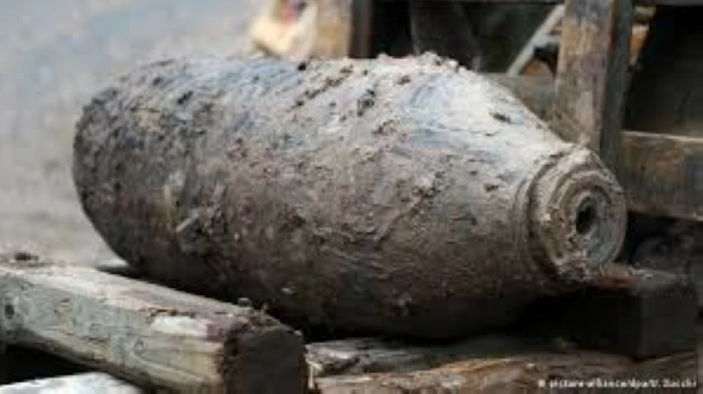 إبطال قنبلة من مخلفات الحرب العالمية الثانية في ألمانيا.