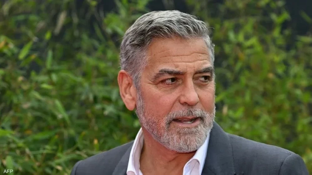 جورج كلوني يكشف حيلة لـ«إخفاء الشيب»