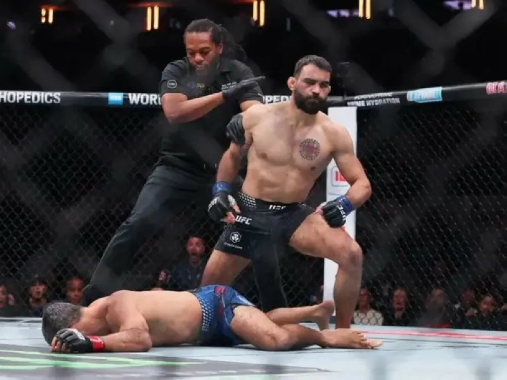 جانب من النزال.