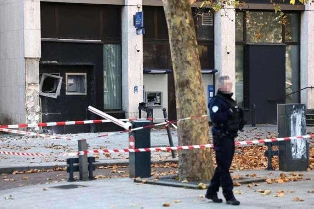 سطو يهز فرنسا.. سرقة مجوهرات بـ1.2 مليون دولار في روبي!