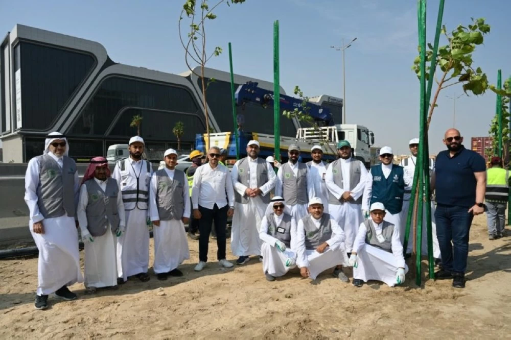 أمانة الشرقية تزرع أكثر من 10000 شجرة وشجيرة في الدمام ضمن موسم التشجير الوطني