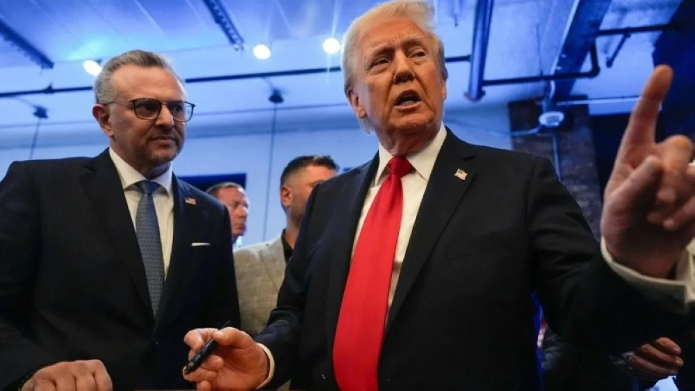 الرئيس ترمب ومبعوثه مسعد بولس.