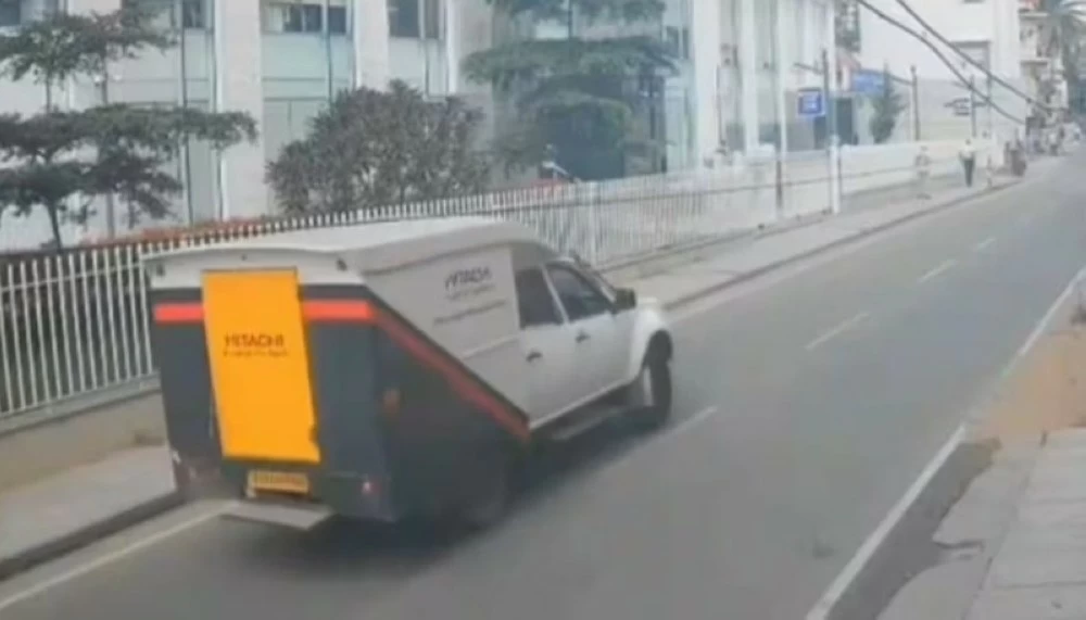 على طريقة أفلام هوليوود.. متنكرون يختفون بـ 70 مليون روبية في بنغالورو