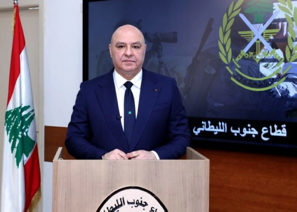  الرئيس اللبناني متحدثا في ذكرى الاستقلال.(عكاظ)