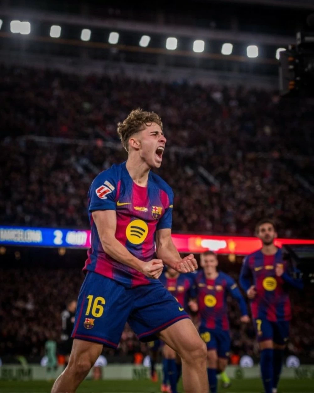 برشلونة يكتسح بلباو في افتتاح سبوتيفاي كامب نو