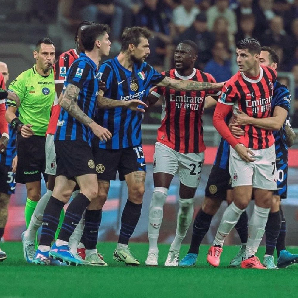من لقاء سابق جمع الإنتر وميلان.