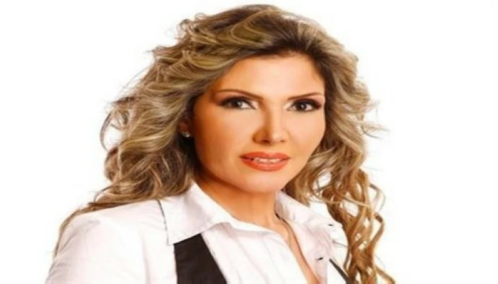 الفنانة المصرية نادية مصطفى.
