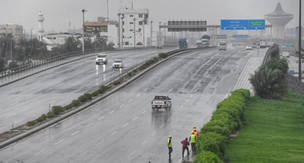 غداً.. توقعات بهطول أمطار على جدة وخليص