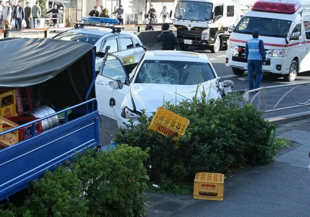 رعب في طوكيو.. سائق يندفع بسيارة مسروقة ويدهس 11 شخصاً