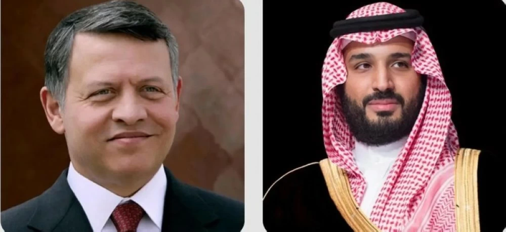 ولي العهد يستعرض تطورات الأوضاع الإقليمية مع ملك الأردن.