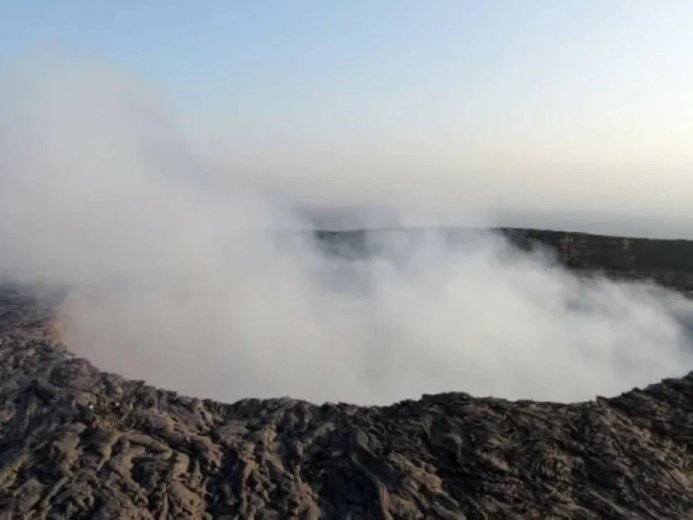 رماد «هايلي غوبي» يوقف الرحلات الجوية في الأجواء الهندية