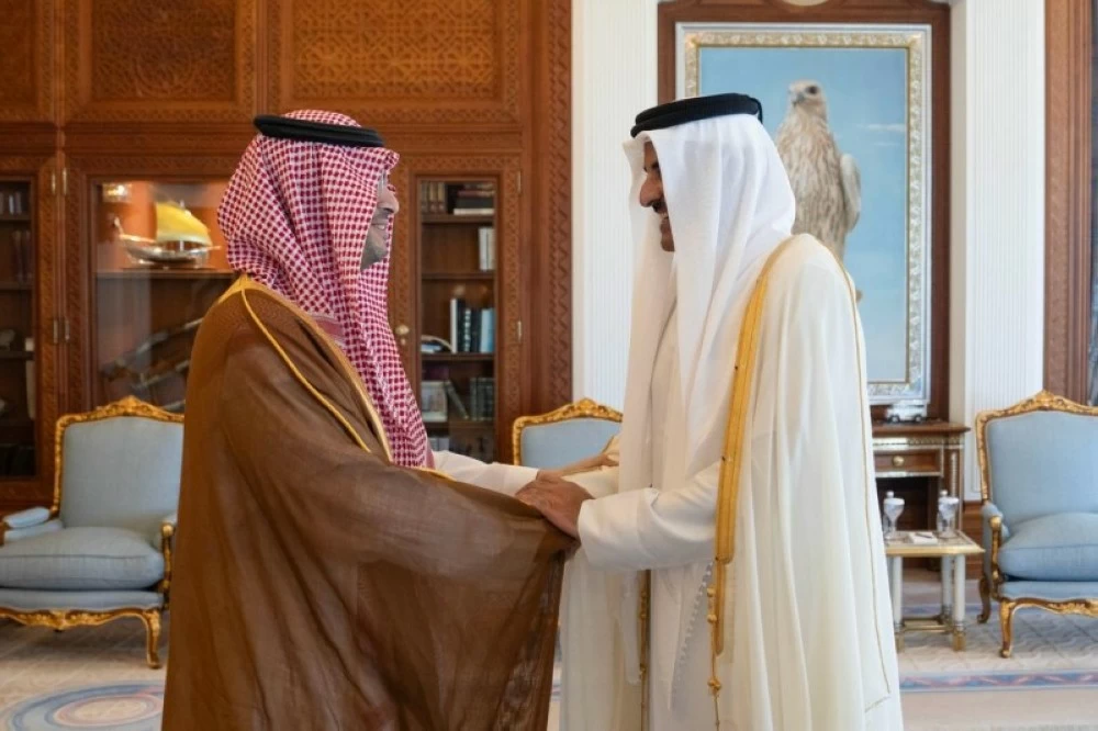 أمير دولة قطر يستقبل الأمير تركي بن محمد بن فهد