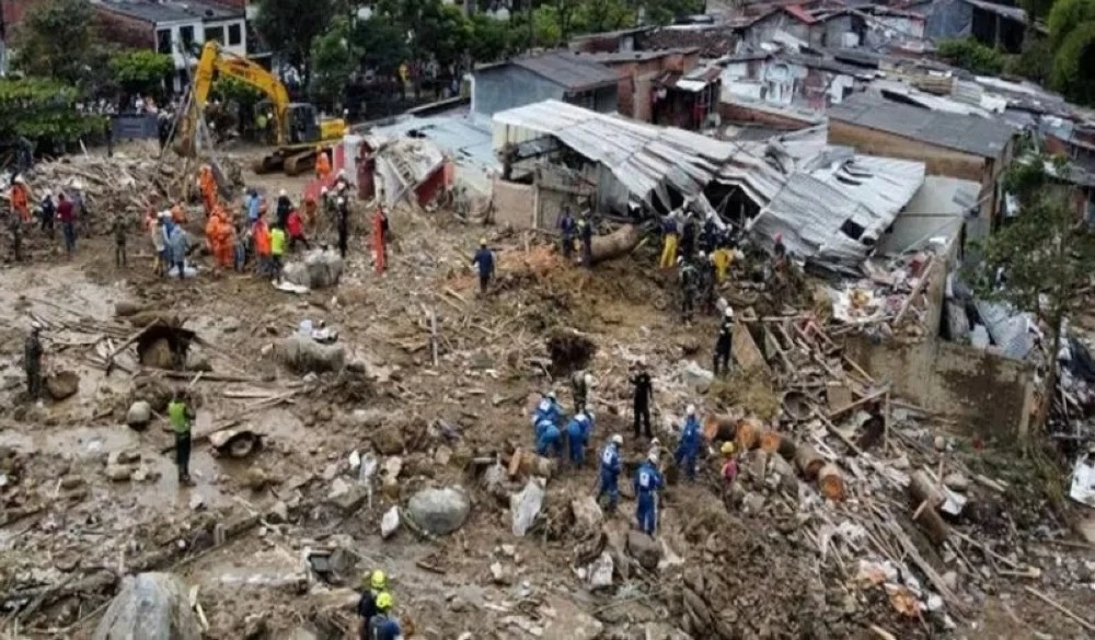 مصرع أكثر من 30 وفقدان 14 بسبب الأمطار الغزيرة والانهيارات الأرضية في سريلانكا