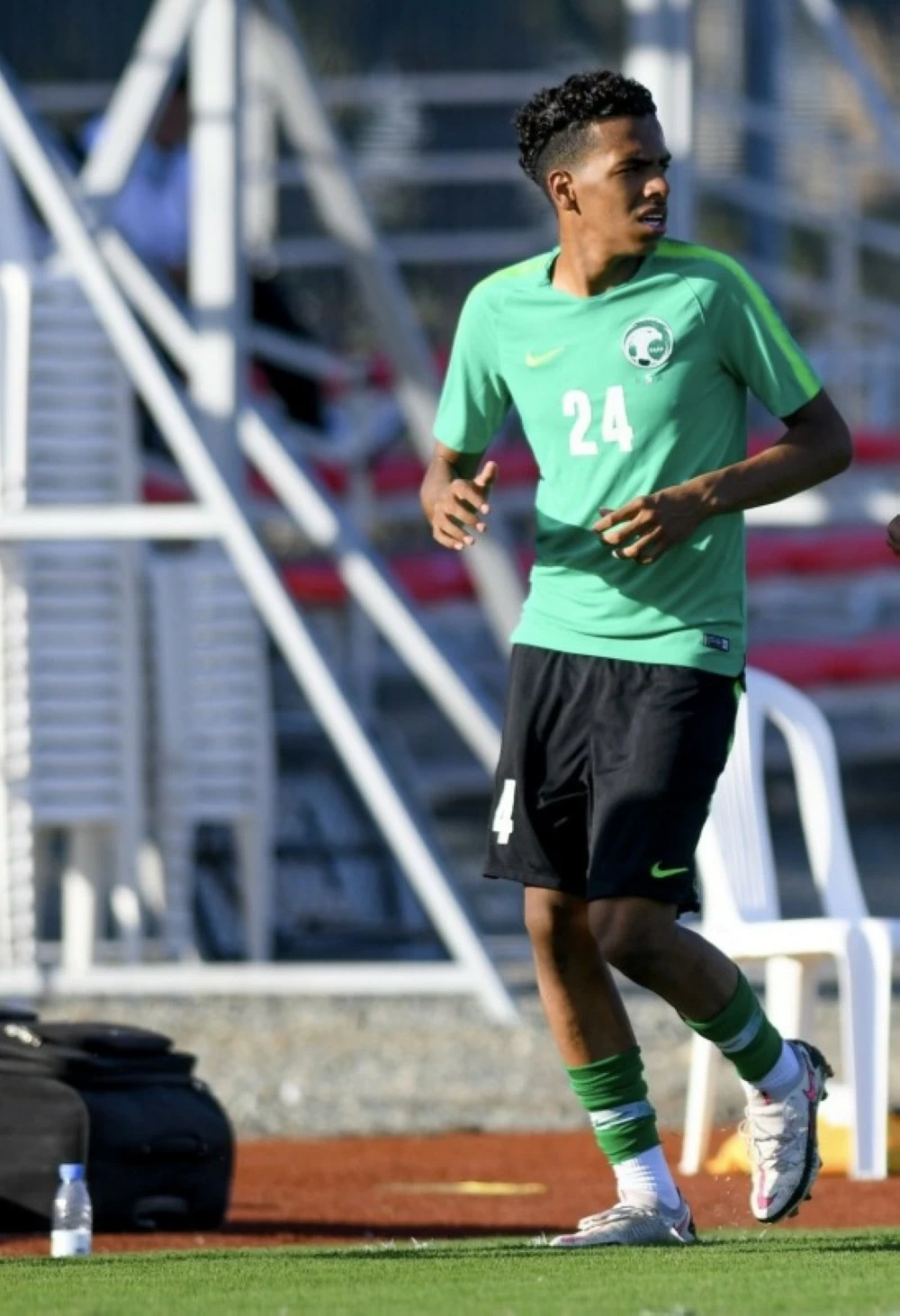 مصعب الجوير لاعب المنتخب السعودي