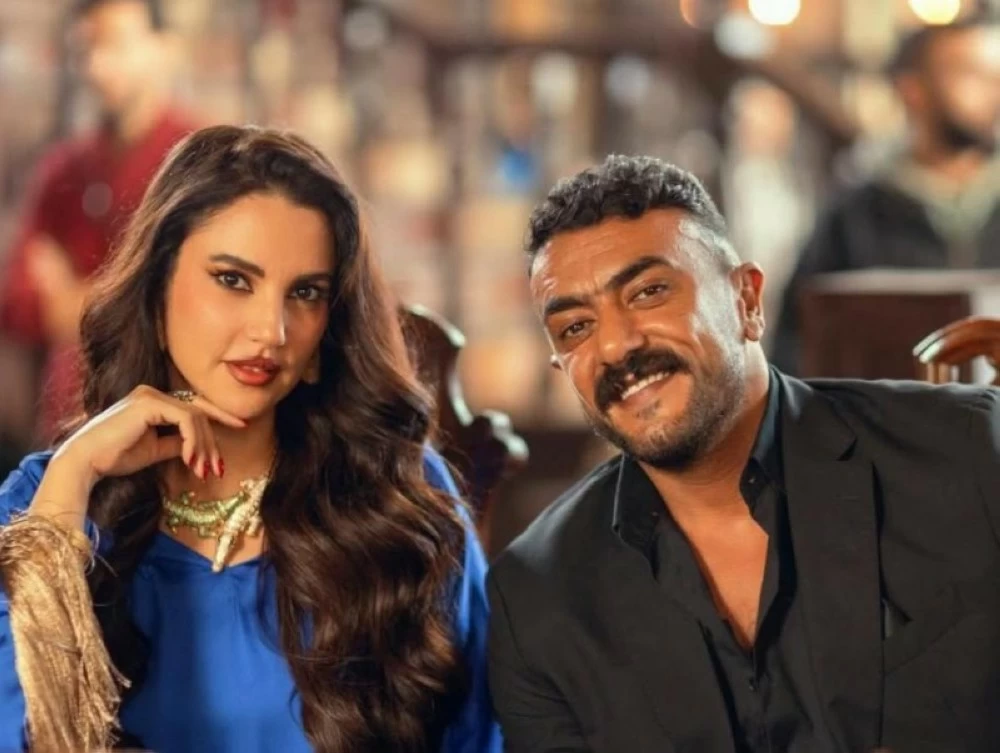 أحمد العوضي ودرة في كواليس مسلسل علي كلاي