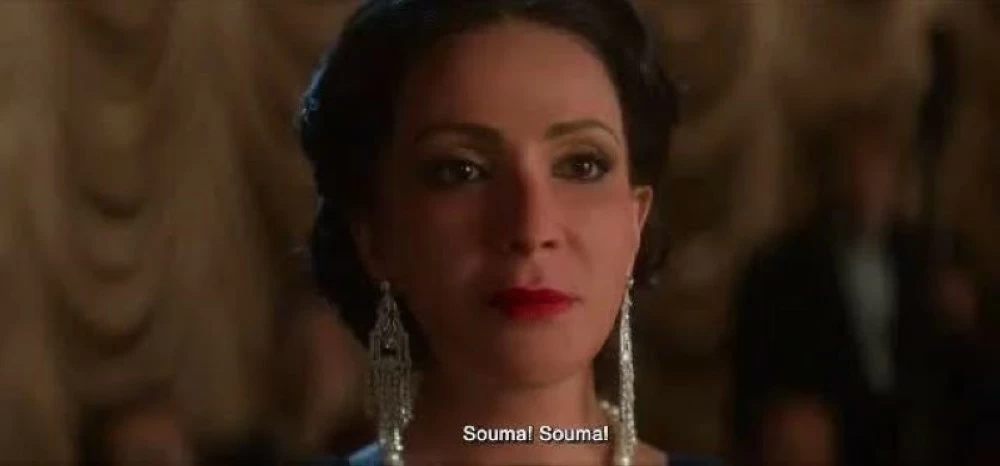 أول ظهور لمنى زكي في شخصية أم كلثوم. 