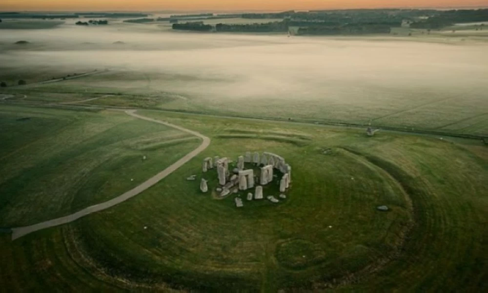 علماء يتوصّلون إلى أكبر كشف أثري في تاريخ بريطانيا!