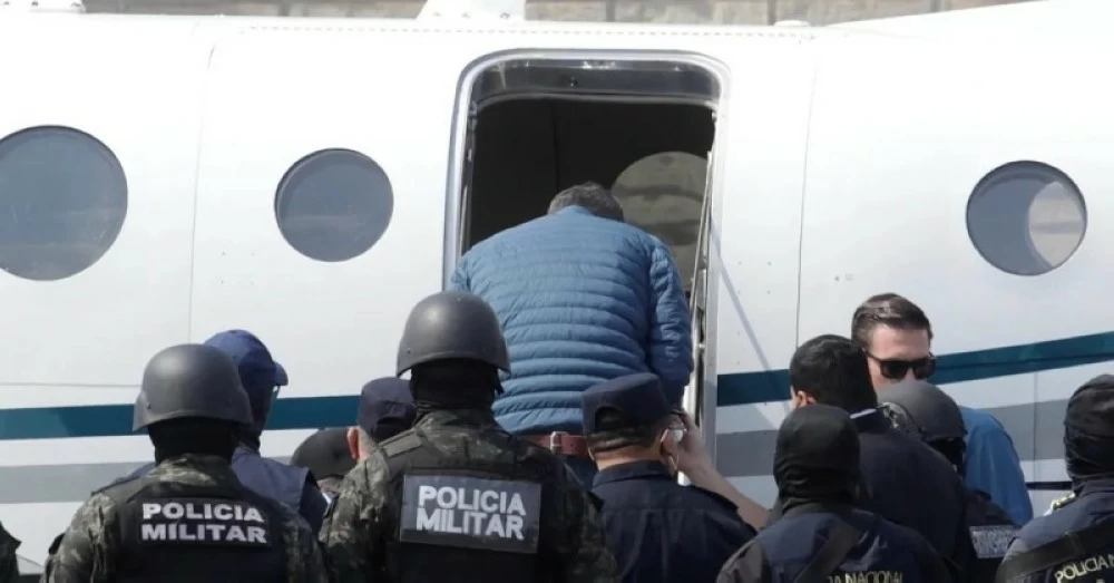 بعد إدانته بالاتجار بالمخدرات.. ترمب: سأمنح العفو عن رئيس هندوراس السابق