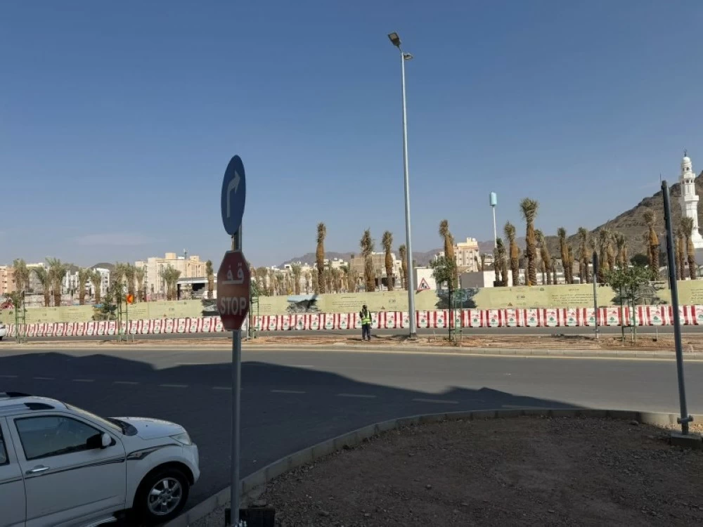 «عكاظ»ترصد أعمال مشروع تطوير منطقة الخندق التاريخية.