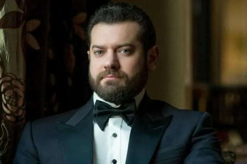 عمرو يوسف يعتذر للجمهور