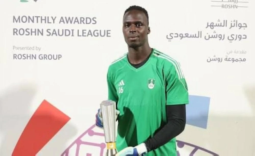 الأهلي يتحرك لحسم مستقبل ميندي وإيبانيز