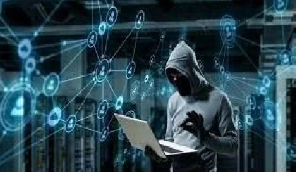 شلّت الهجمات الإلكترونية حسابات آلاف الأمريكيين.