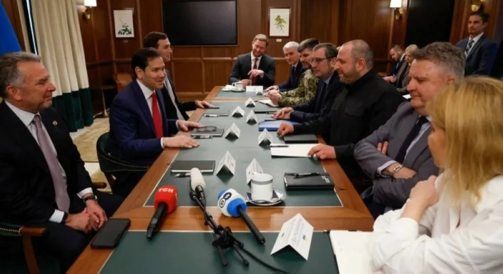 اجتماع أوكراني أمريكي في فلوريدا