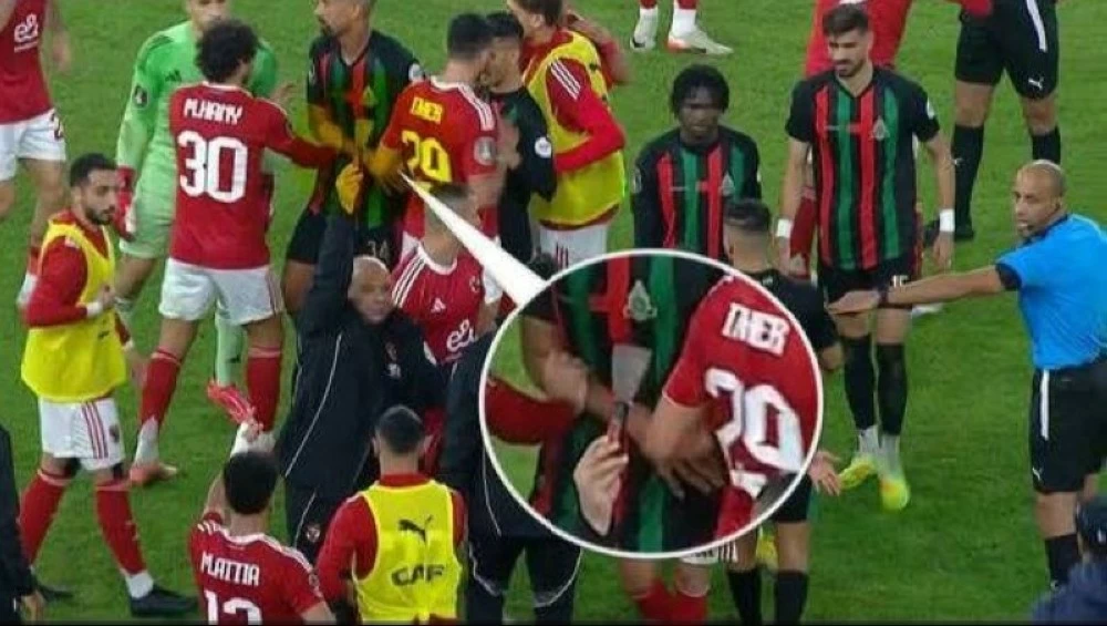 أحداث شغب خلال لقاء الجيش الملكي والأهلي.