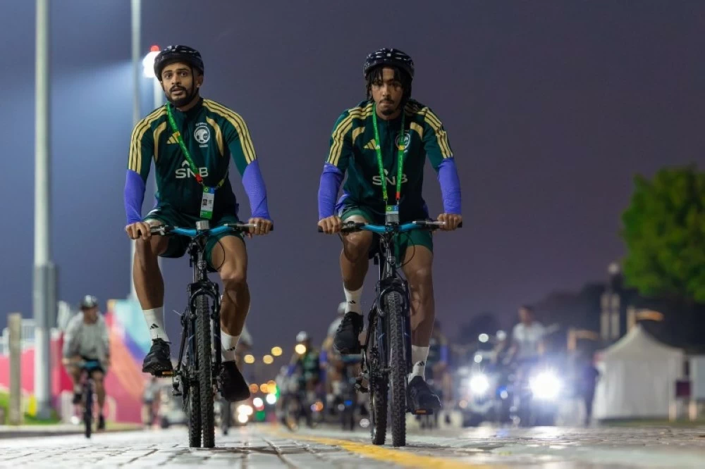 رينارد يواجه الإعلام قبل لقاء المنتخب العماني