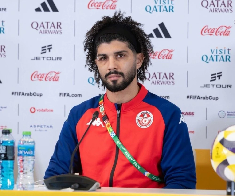 فرجاني ساسي يكشف سرّ إعجابه بـ«قانون الدقيقتين» في كأس العرب