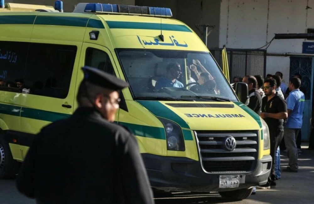 لم يتم الكشف عن دوافع الحادث حتى الآن وتم نقل الجثة إلى مشرحة الإسكندرية لإجراء التشريح الطبي الشرعي.