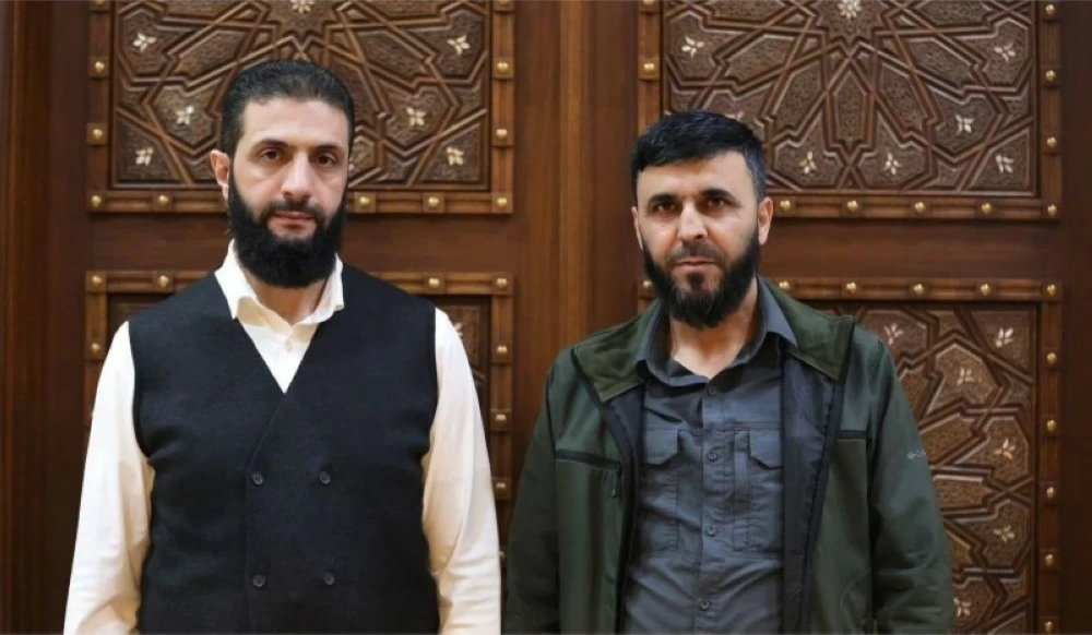  الرئيس الشرع والعميد رزق خلال لقاء سابق.