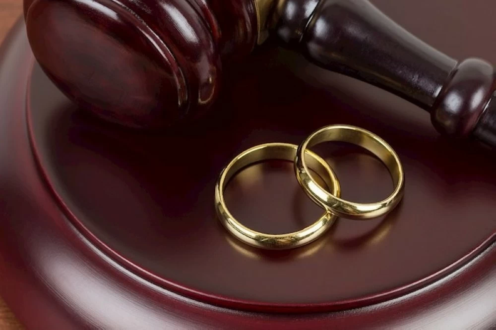 إعجابات إنستغرام «خيانة».. حكم تركي ينهي الزواج بسبب «لايكات»!