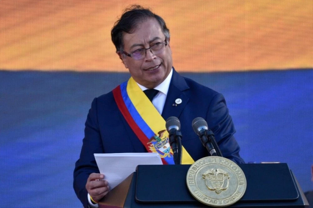 كولومبيا تعيد الرحلات الجوية مع فنزويلا رغم قرار ترمب  – أخبار السعودية