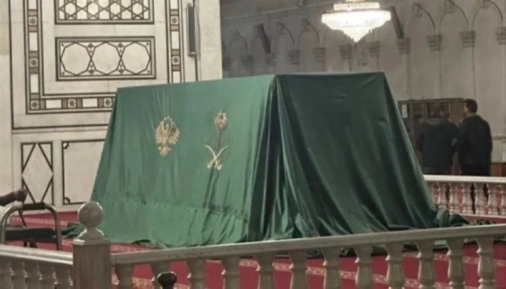 تساءل رواد وسائل التواصل الاجتماعي عما تخبئه الرياض لدمشق في الجامع الأموي.