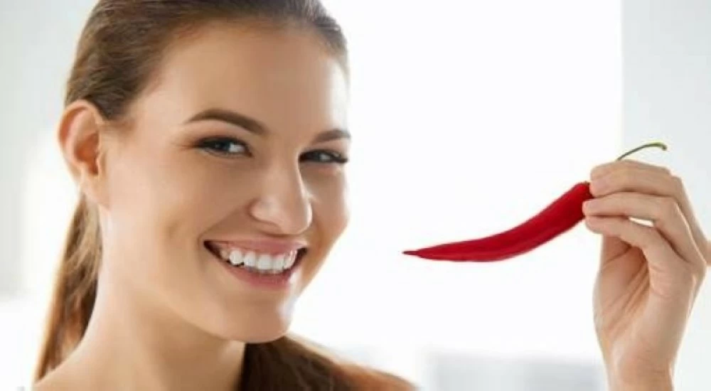 استهلاك الفلفل الحار بانتظام يؤثر على ضغط الدم بشكل إيجابي.