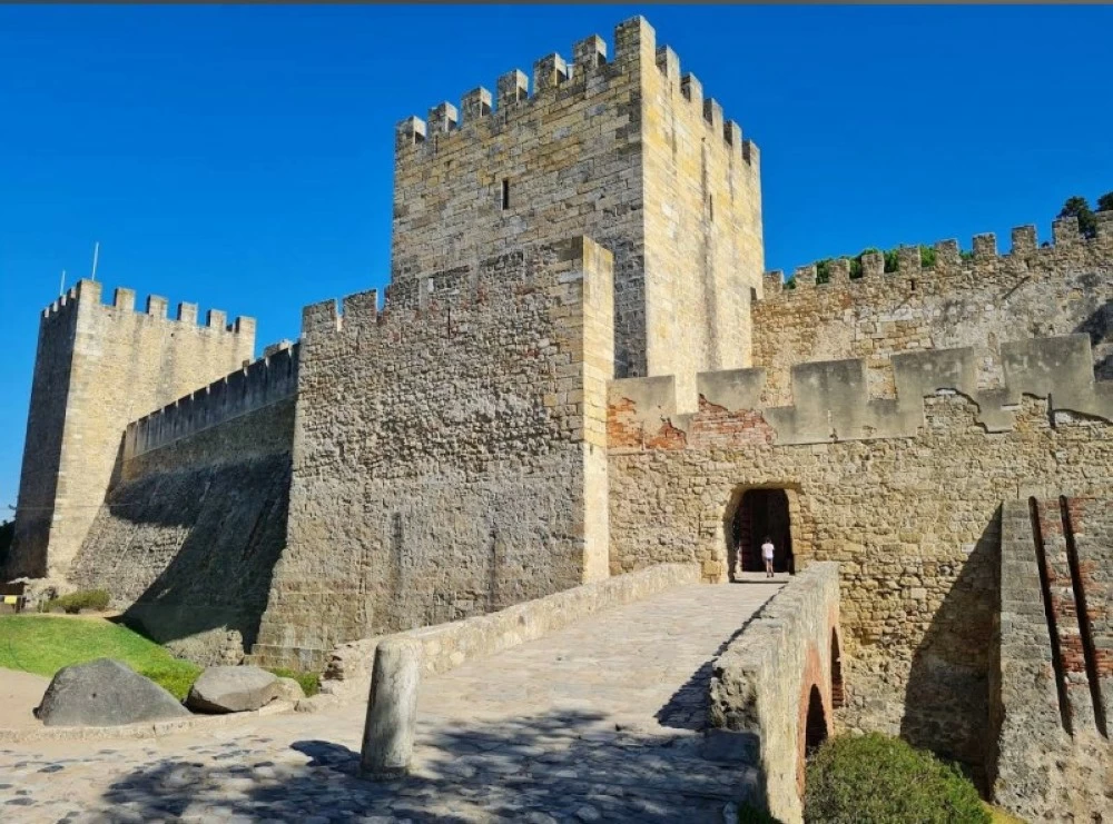 «عكاظ» ترصد بقايا العرب في «قصبة لشبونة»