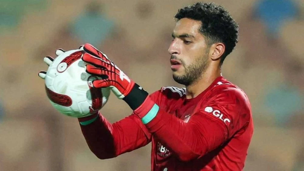 مصطفى شوبير حارس مرمى الأهلي المصري.