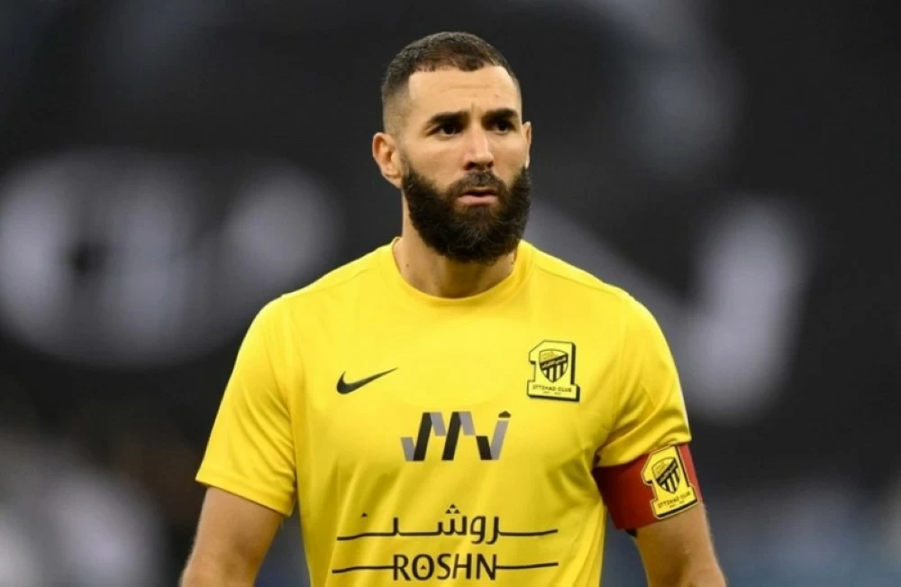 كريم بنزيما بقميص الاتحاد